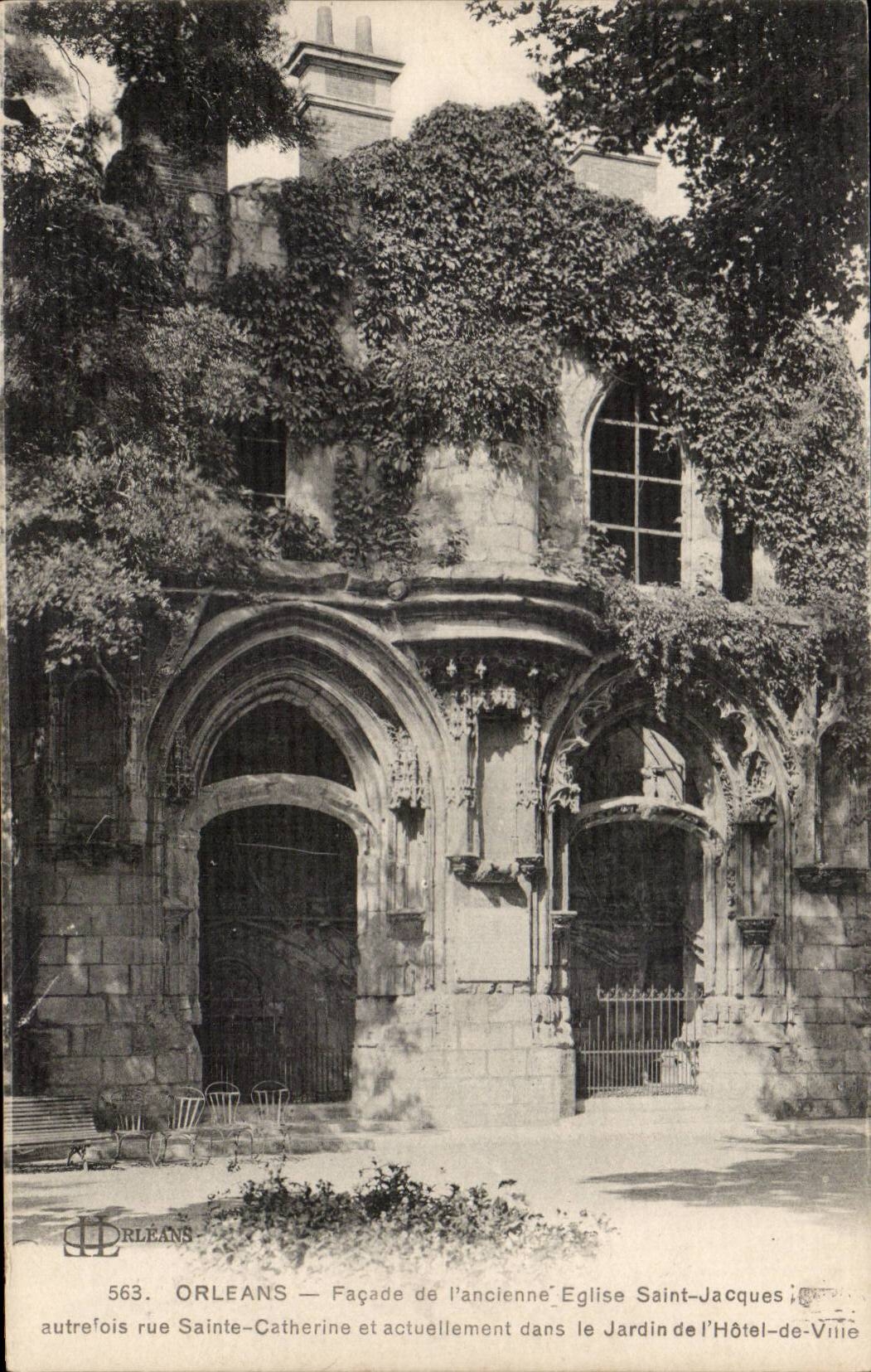 CPA Orleans Facade de l'ancienne eglise Saint Jacques autrefois rue Sainte Catherine et actuellement dans le jardin 