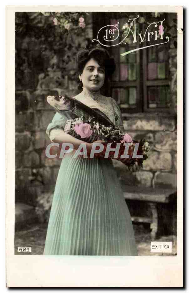 CPA Fantaisie Femme Poisson 1er avril Easter Paques