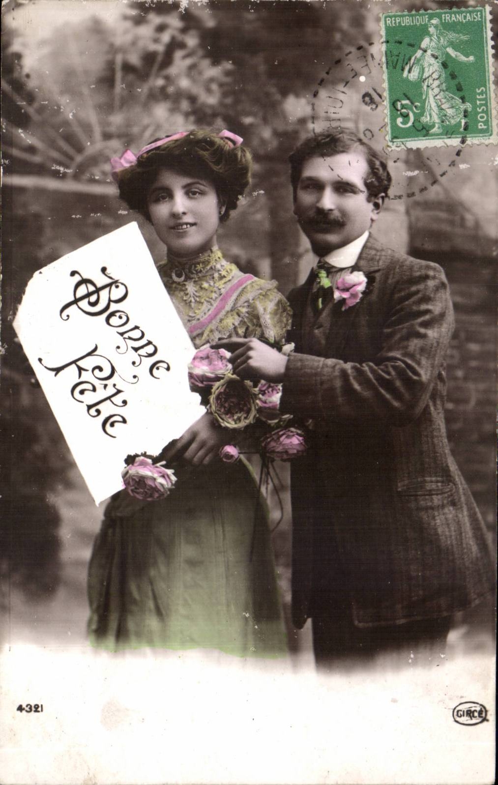 Couple en tenue d'époque — Bonne Fête — éditeur Circe, n° 4321