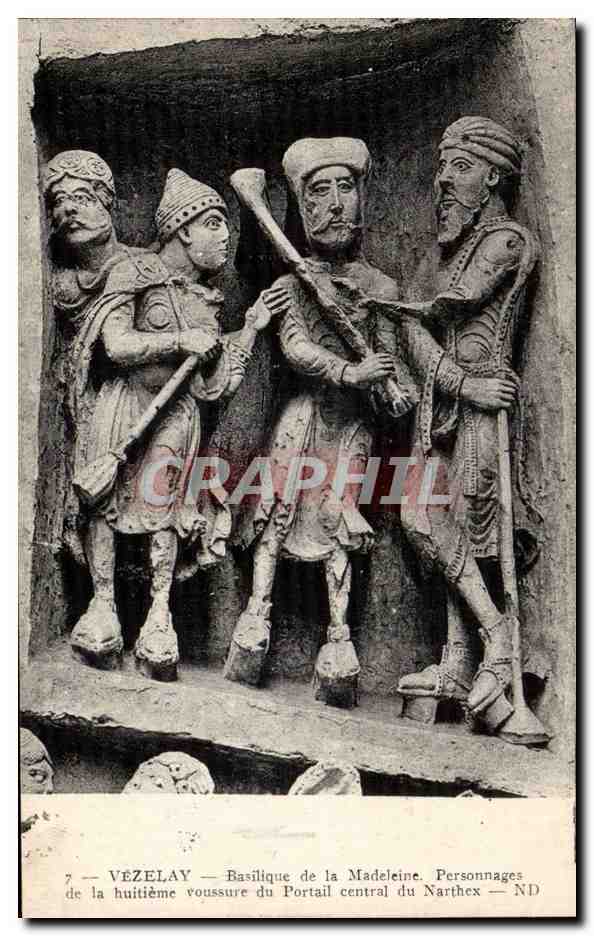 Vézelay — Basilique de la Madeleine. Personnages de la huitième voussure du Portail central du Narthex — ND