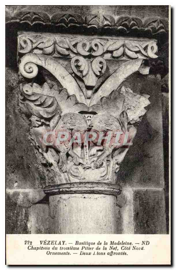 CPA Vezelay Basilique de la Madeleine Chapiteau Ornements Deux lions affrontes