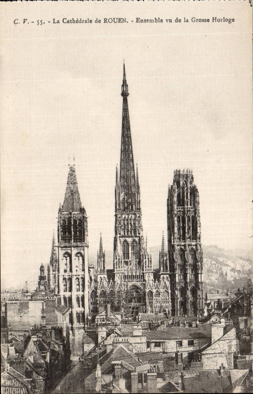 CPA Rouen La cathedrale Ensemble vu de la grosse horloge