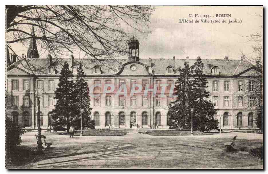 CPA Rouen L'hotel de ville (cote du jardin)