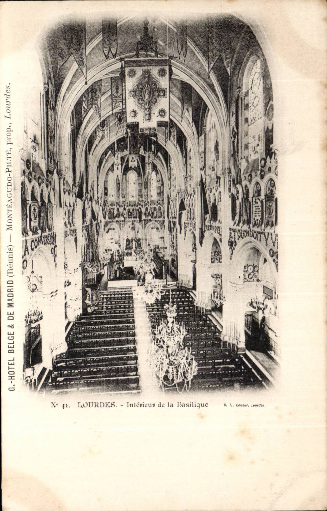 CPA Lourdes Interieur de la basilique
