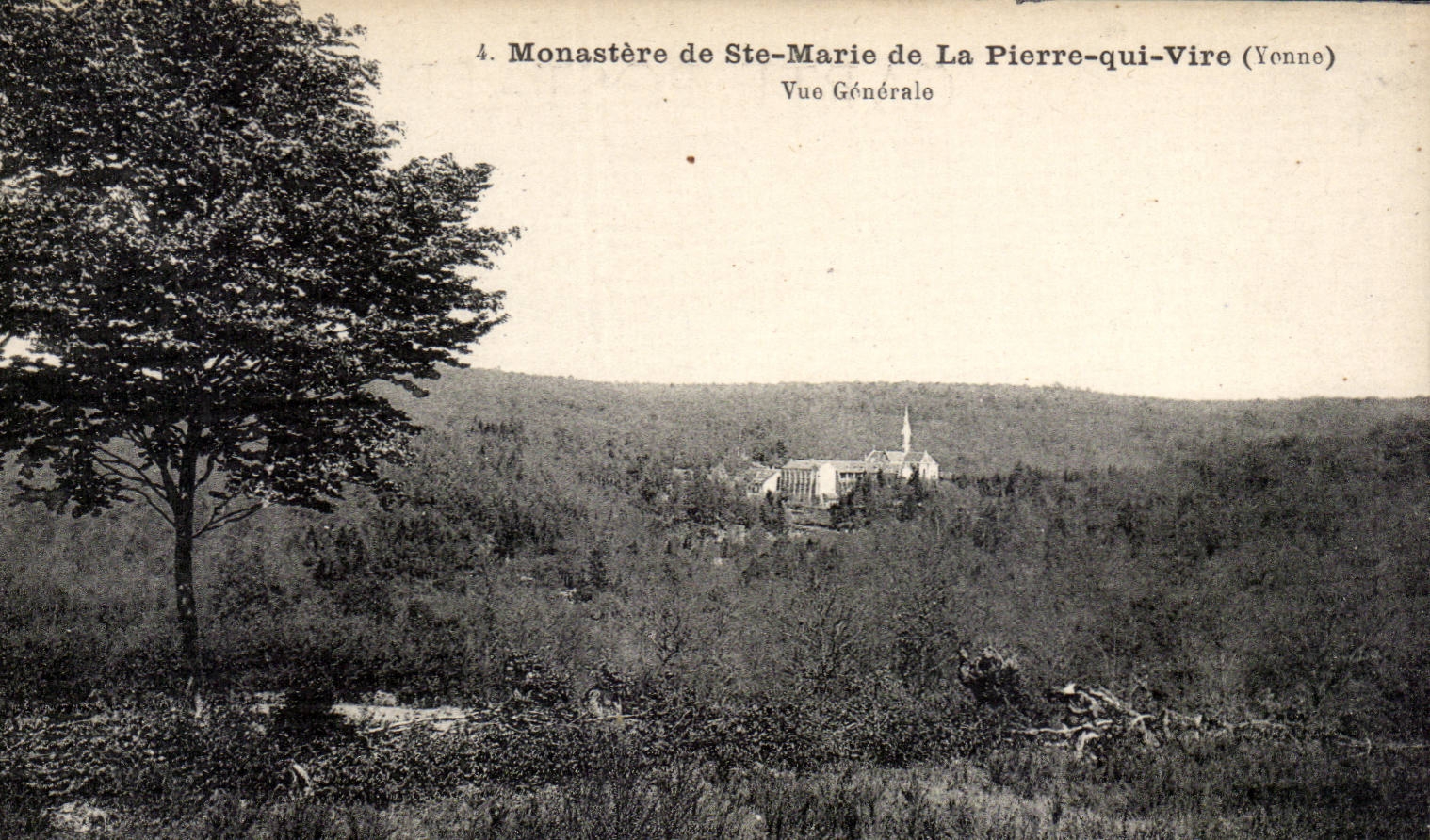 Monastère de Ste-Marie de La Pierre-qui-Vire (Yonne) — Vue Générale — n°4