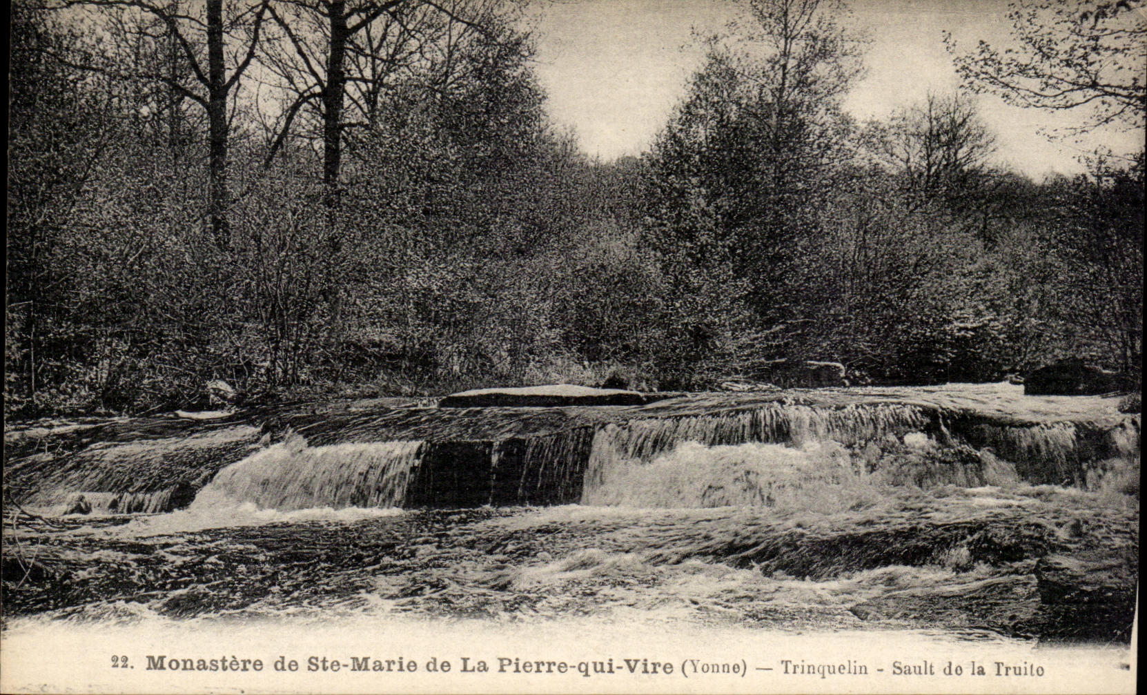 CPA Monastere de Sainte Marie de la Pierre qui Vire Trinquelin Sault de la truite
