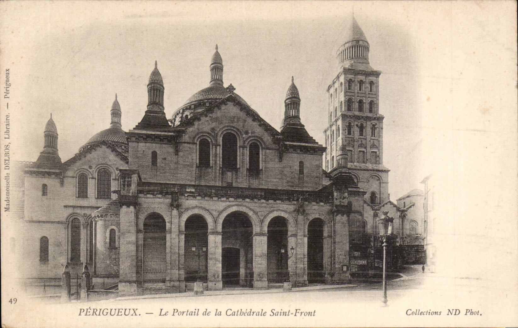 PÉRIGUEUX — Le Portail de la Cathédrale Saint-Front — Mademoiselle DELBOS, Libraire, Périgueux