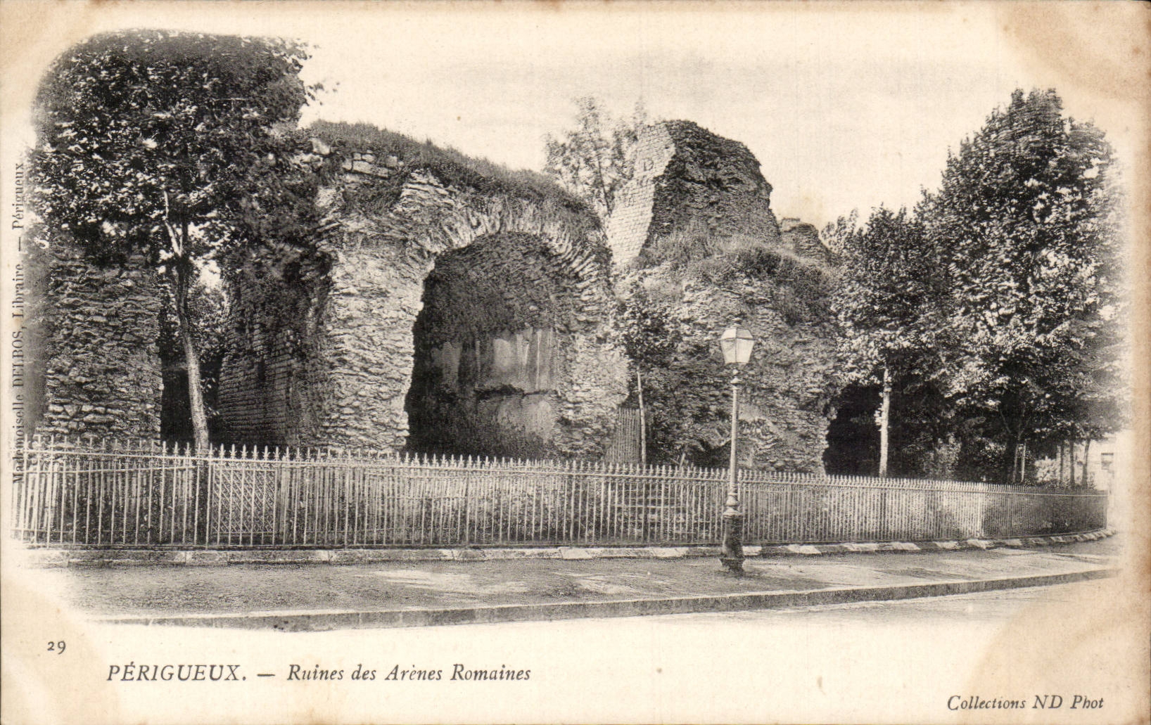 CPA Perigueux Ruines des arenes romaines