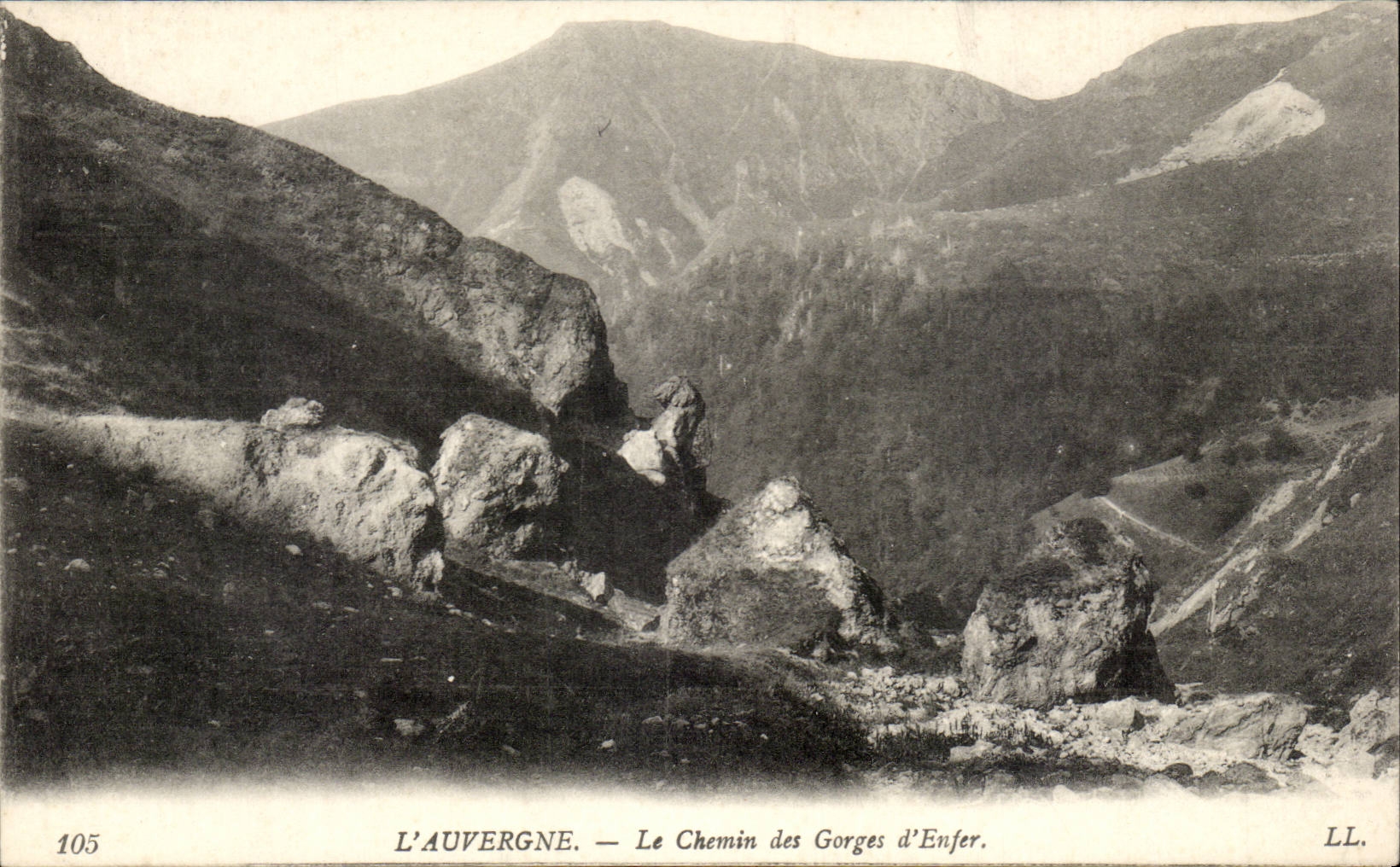L'Auvergne — Le Chemin des Gorges d'Enfer — LL. n° 105