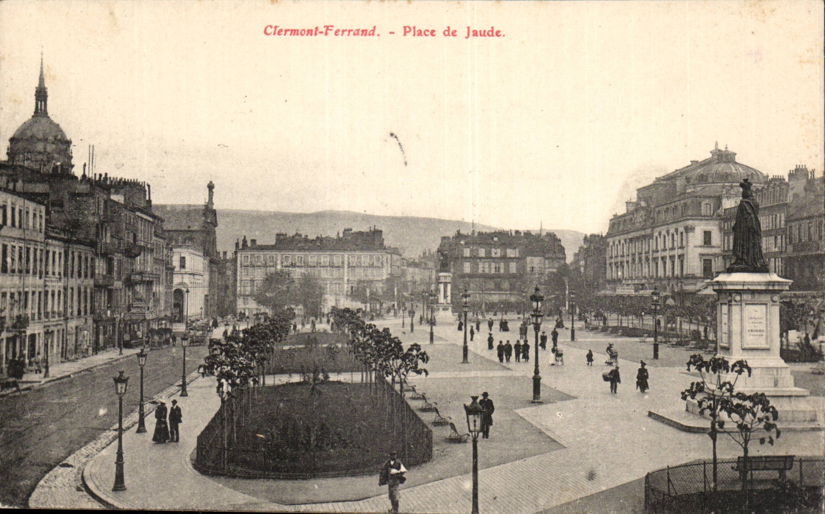 CPA Clermont Ferrand Place de Jaude