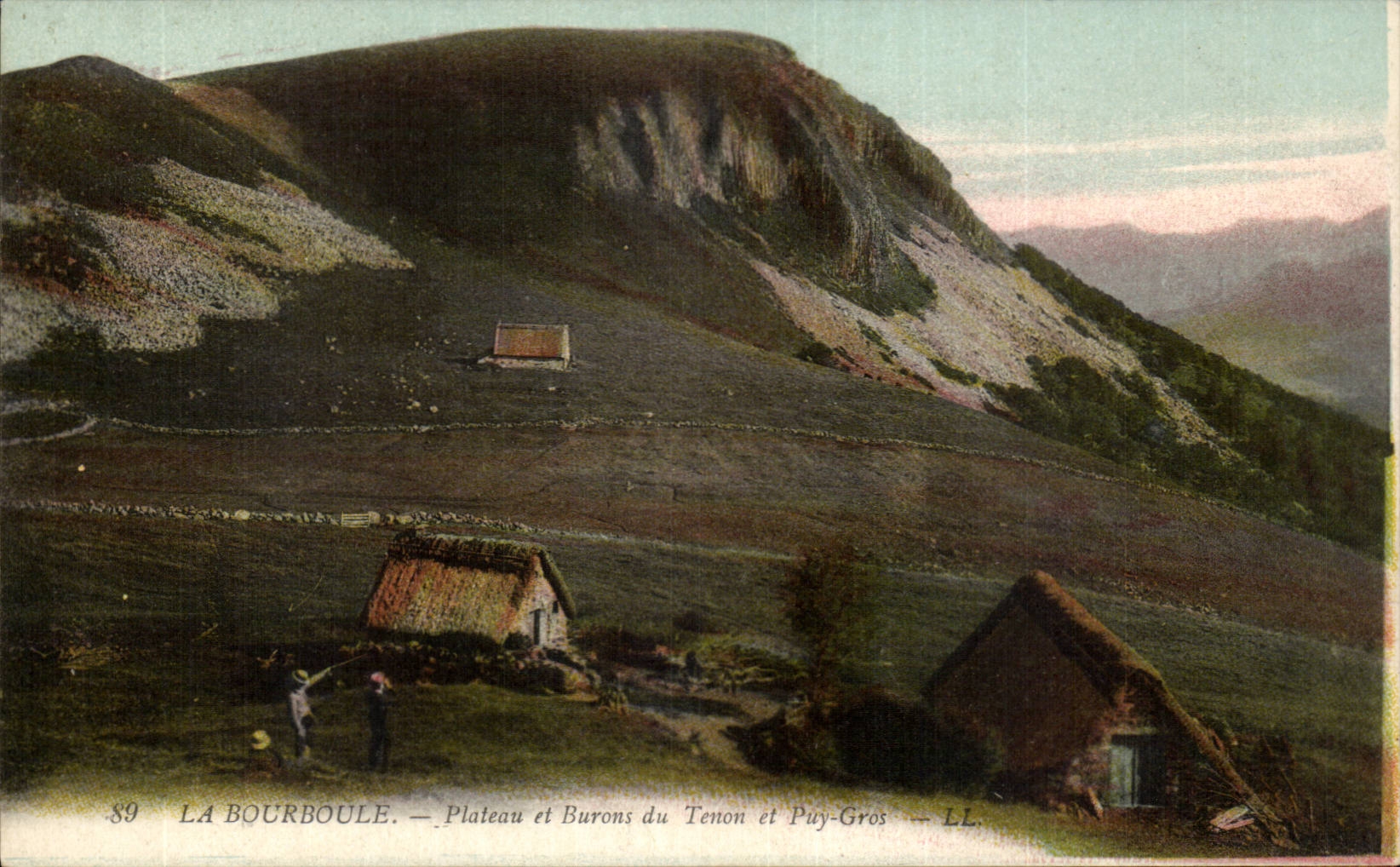 CPA La Bourboule plateau et burons du Tenon et Puy Gros