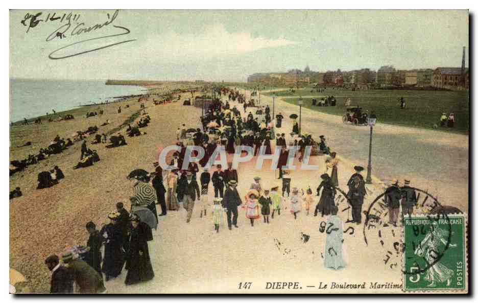 Dieppe - Le Boulevard Maritime CPA 