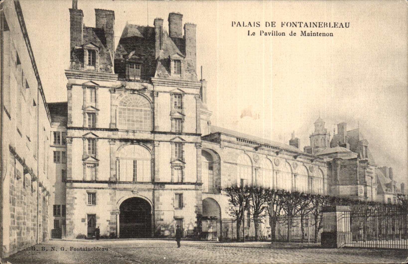 Palacio de Fontainebleau — El Pavillon de Maintenon — G.B.N.G. Fontainebleau