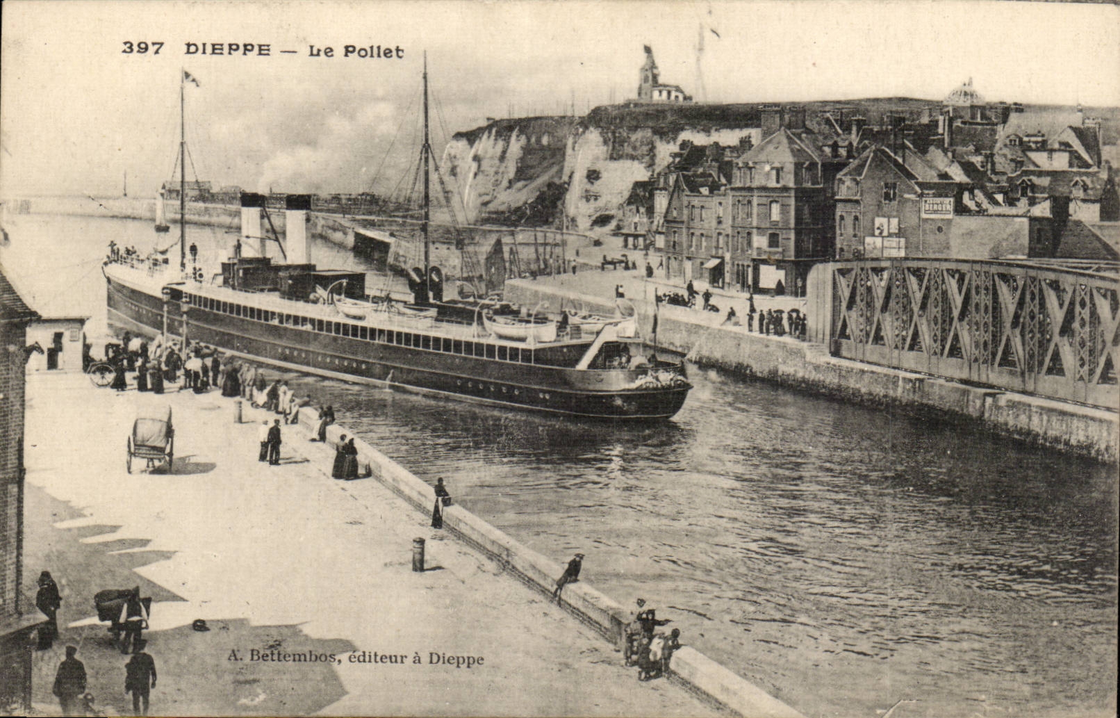 CPA Dieppe Le Pollet ( bateau )