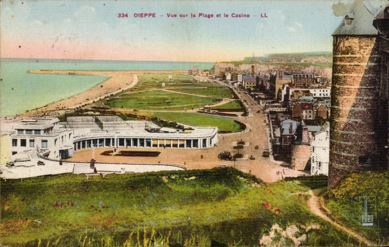 CPA Dieppe Vue sur la plage et le casino