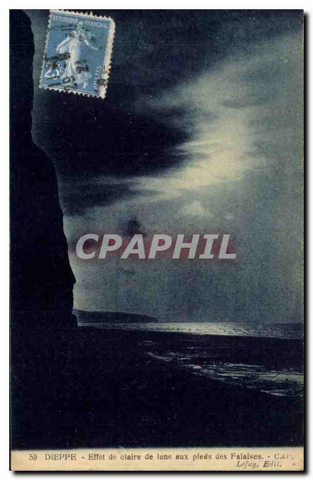 CPA Dieppe Effet de claire de lune aux pieds des falaises