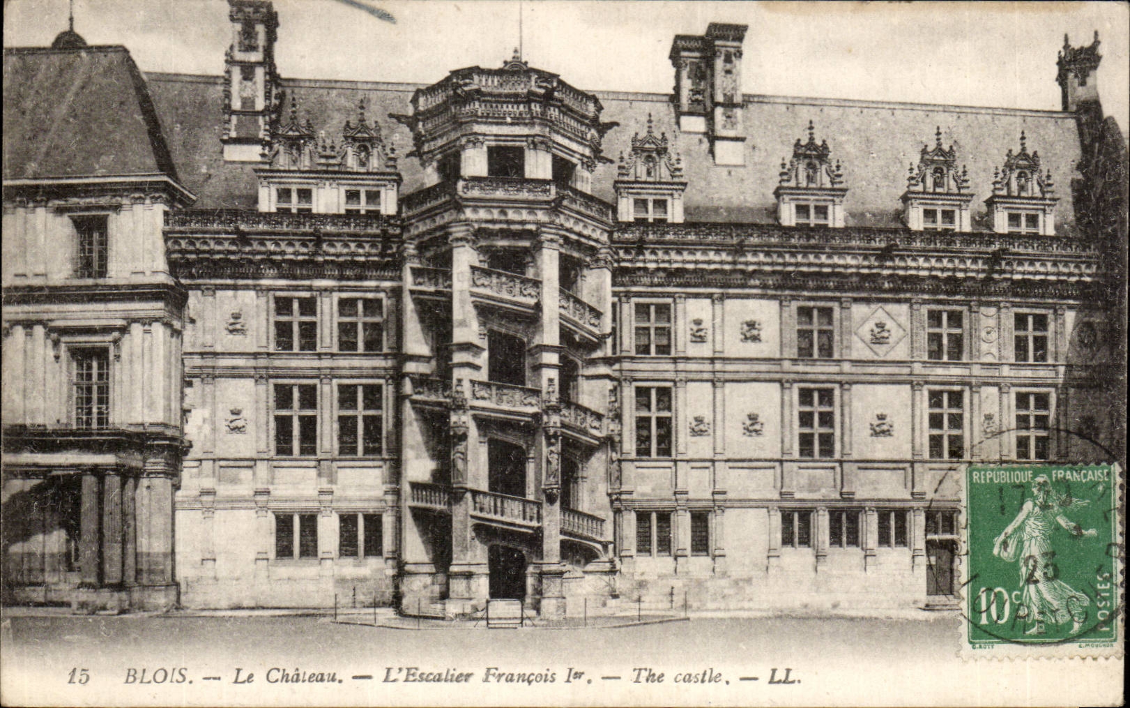 Blois — Le Château — L'Escalier François — The castle — LL.