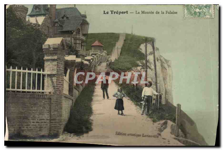 CPA Le Treport La montee de la falaise