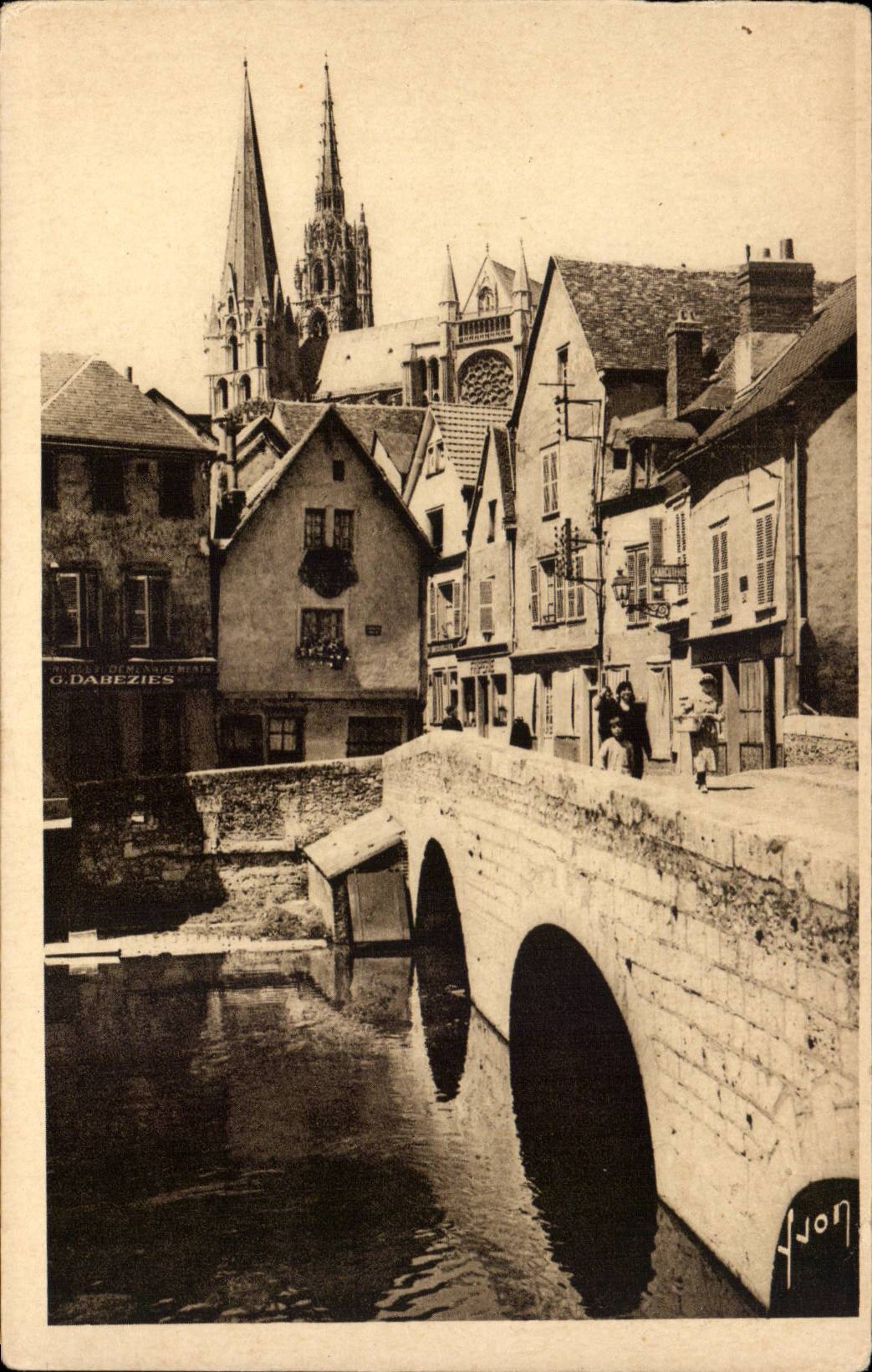 CPA Chartres Vieux pont et vieilles maisons