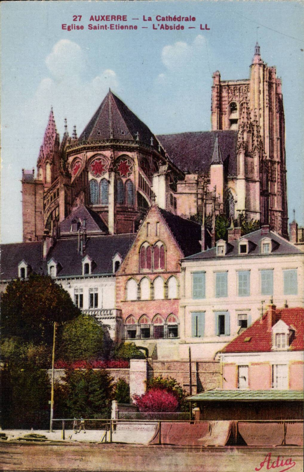 CPA Auxerre La cathedrale Eglise Saint Etienne L'abside