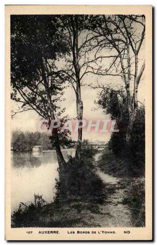 CPA Auxerre Les bords de l'Yonne
