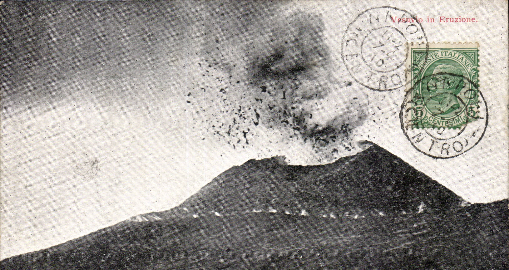 CPA Italie Italia Vesuvio in eruzione Volcan