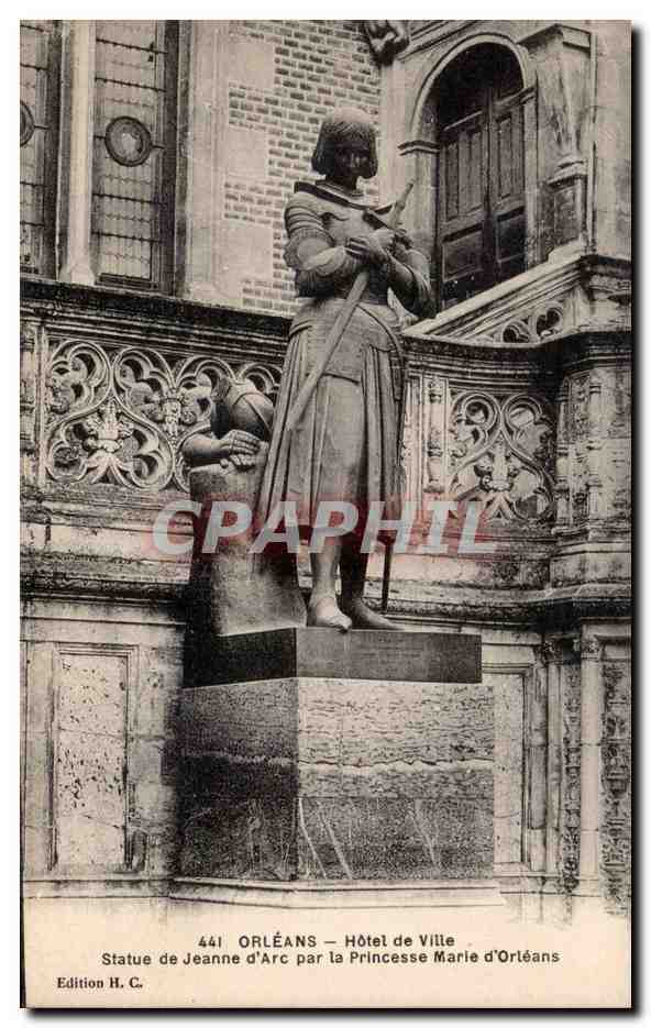 CPA orleans Hotel de ville Statue de Jeanne d'arc par la princesse Marie d'Orleans
