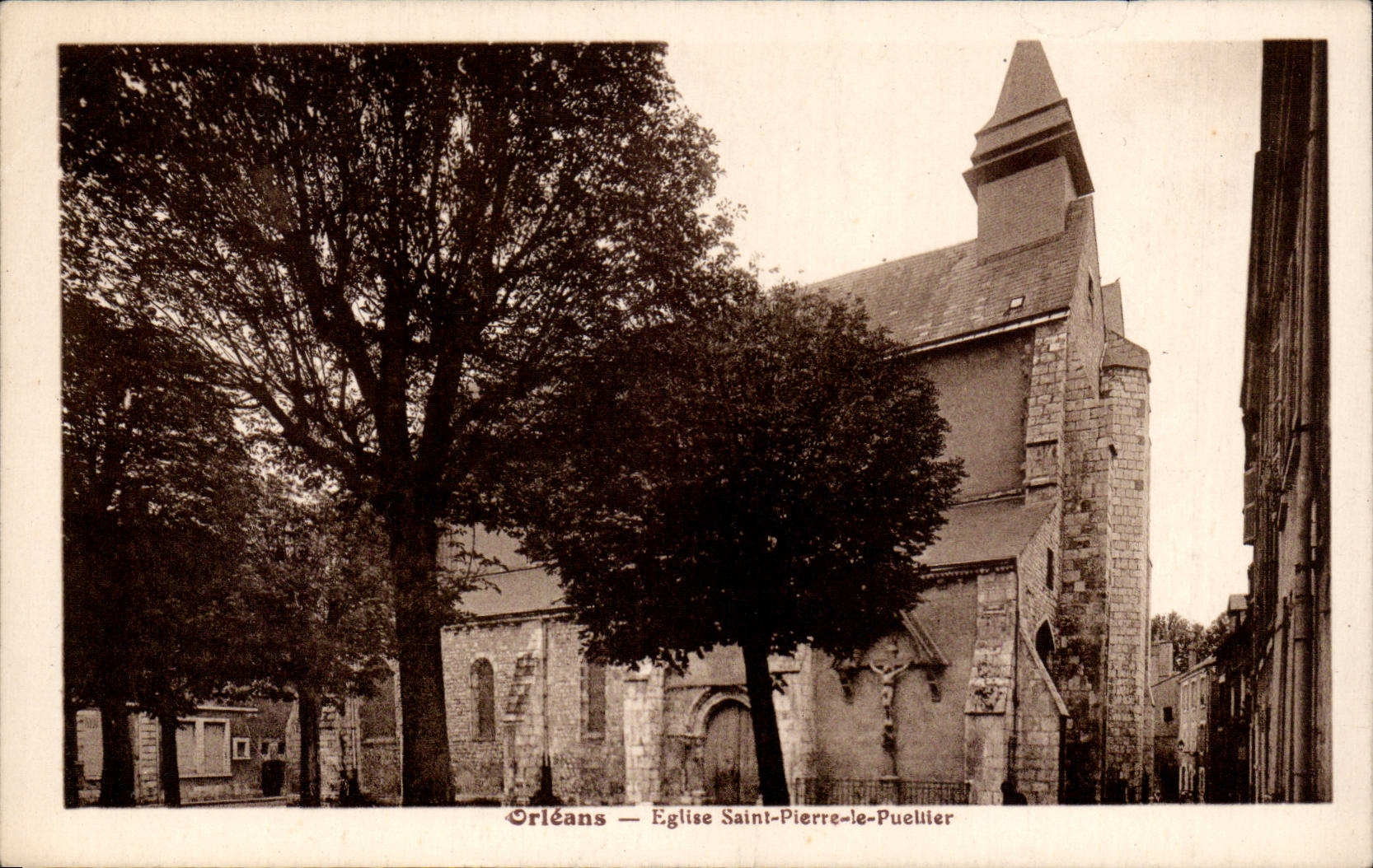 CPA Orleans Eglise Saint pierre le Pueliler