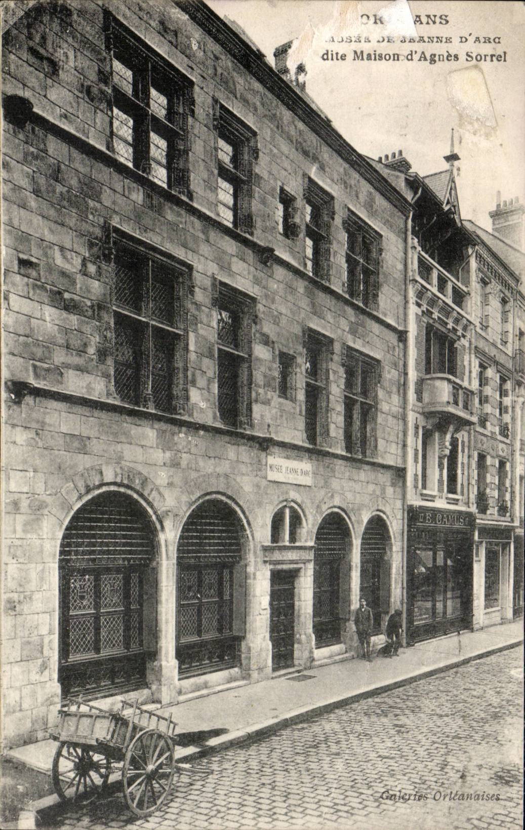 CPA Orleans Maison d'Agnes Sorel Musee Jeanne d'arc