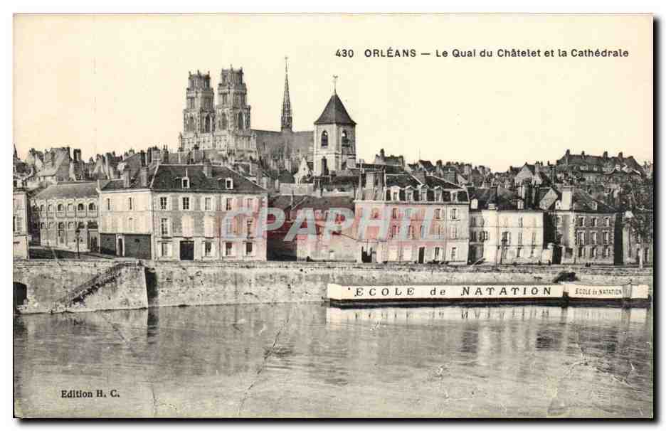 CPA Orleans Le quai du Chatelet et la cathedrale Ecole de Natation