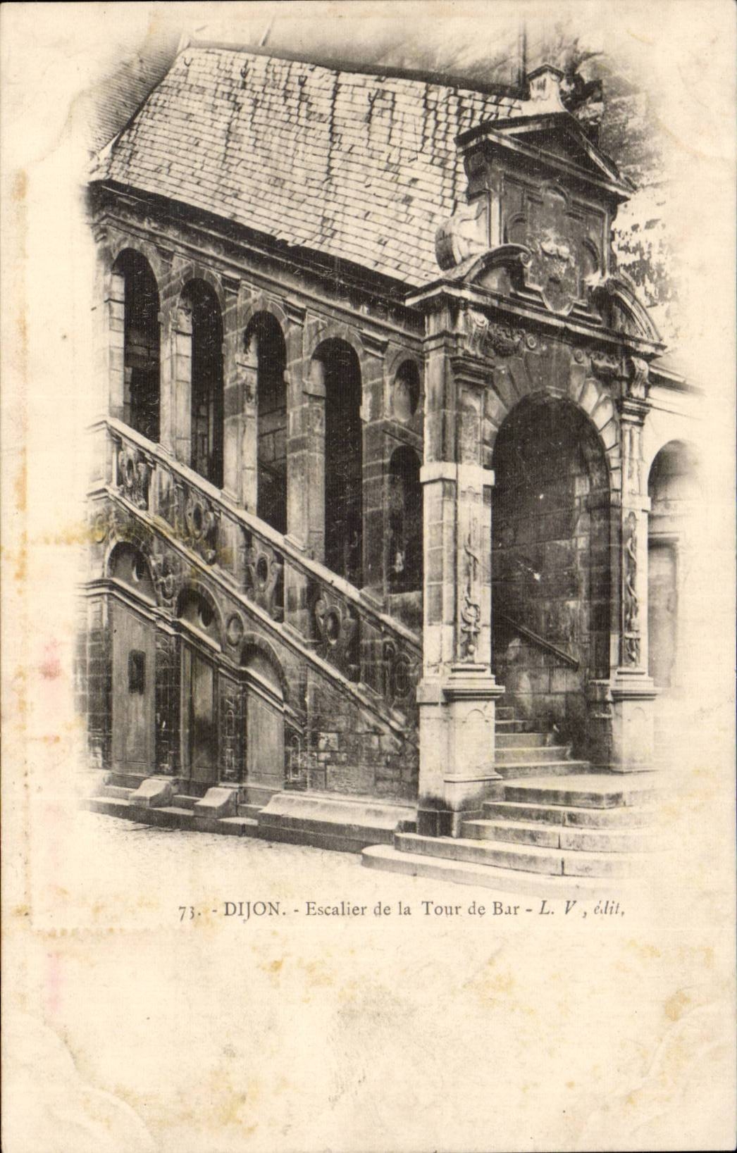 CPA Dijon Escalier de la Tour du Bar