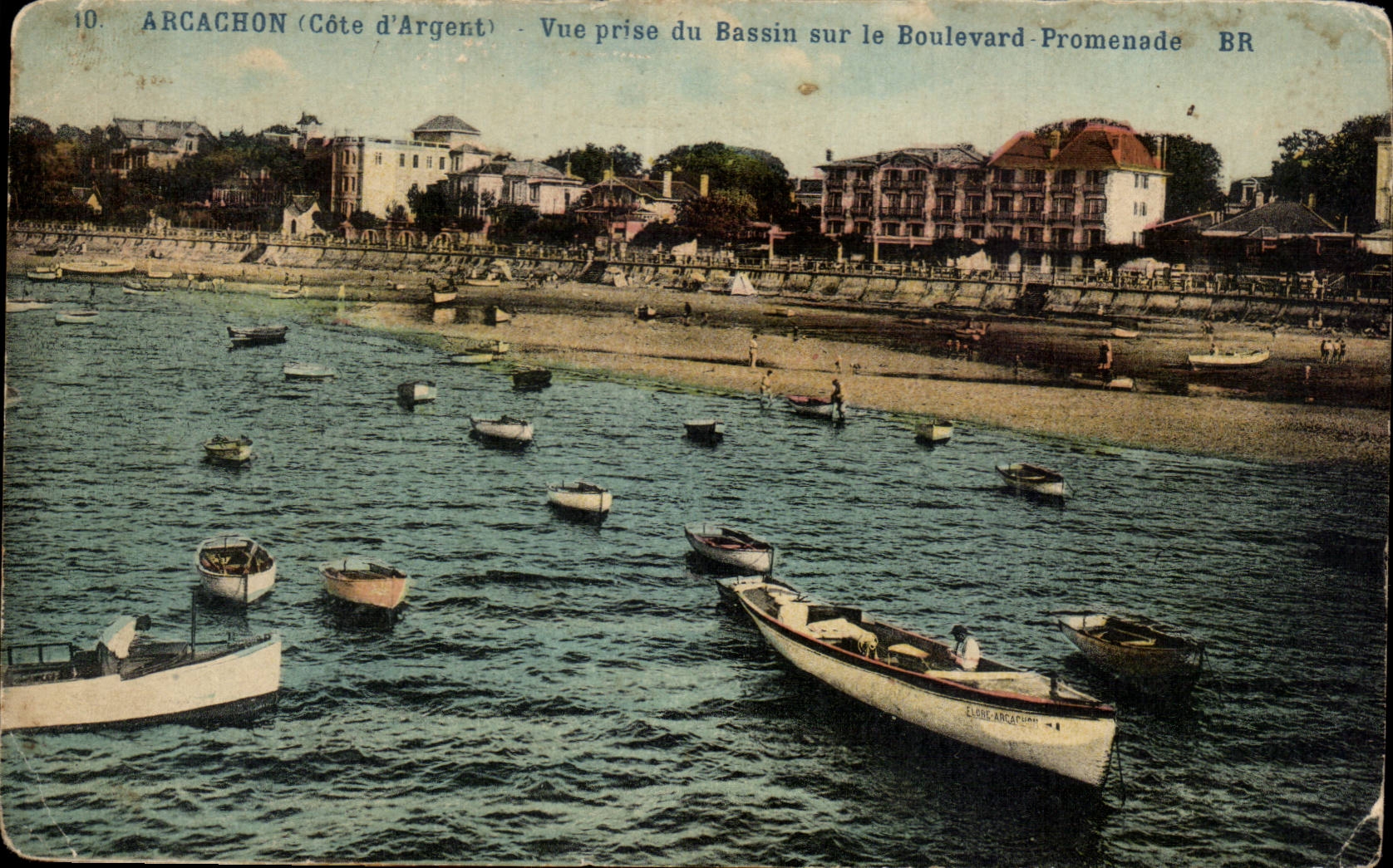 Arcachon (Côte d'Argent) — Vue prise du Bassin sur le Boulevard-Promenade — BR