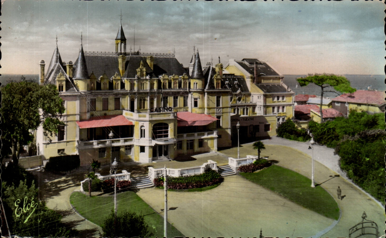 Le Casino de la Plage à Arcachon — Éditeur L. Chataigneauc