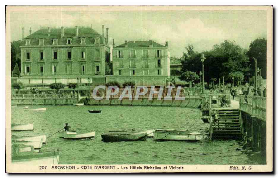 Arcachon - Côte d'Argent - Les Hôtels Richelieu et Victoria — Edit. N.G. n°207