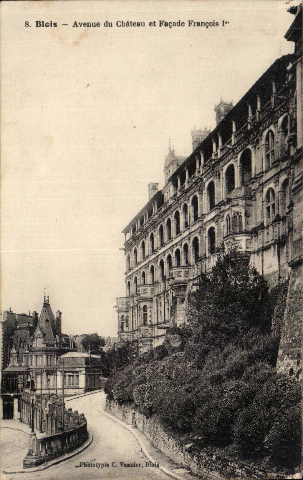 Blois — Avenue du Château et Façade François Ier — Phototypie C. Vaanler, Blois