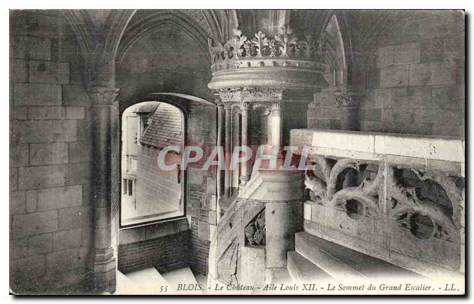 Blois - Le Château - Aile Louis XII - Le Sommet du Grand Escalier - LL. - n°55