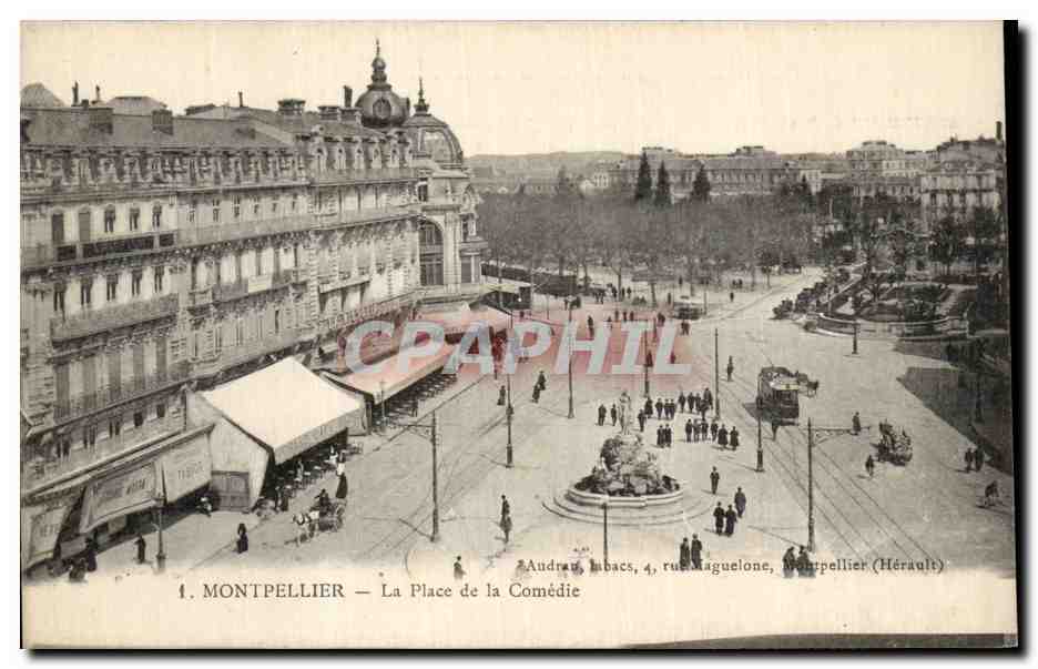 Montpellier CPA La place de la comedie