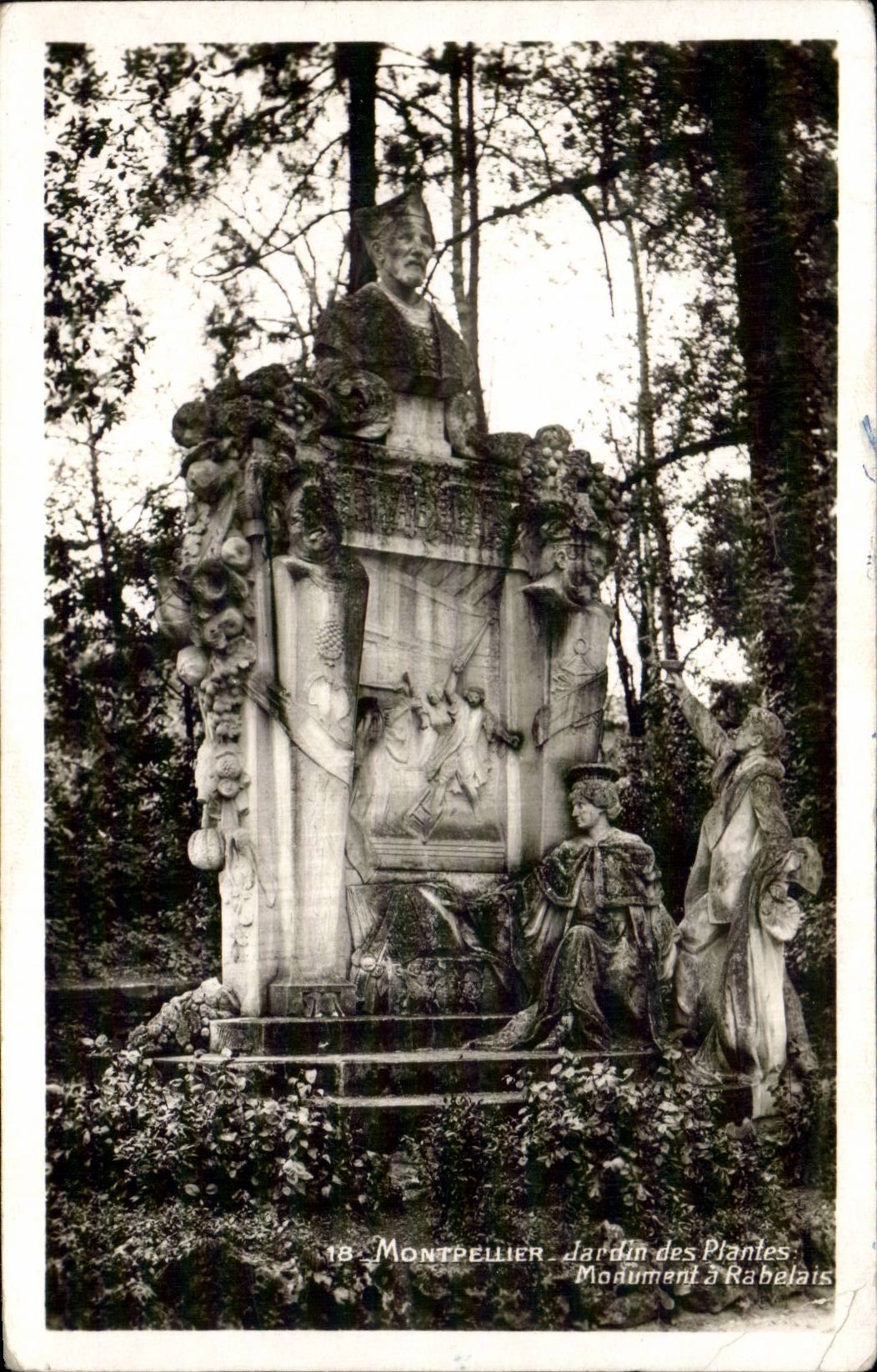 Montpellier - Jardin des Plantes - Monument à Rabelais