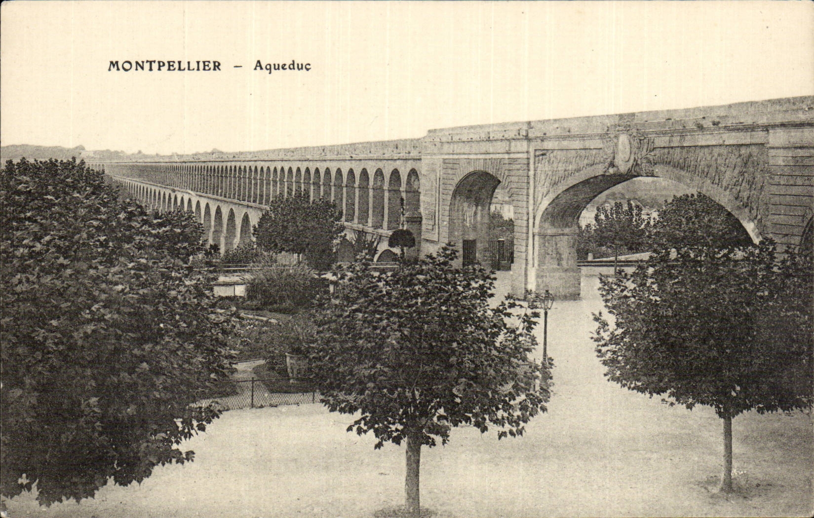 Montpellier — Aqueduc — Éditeur non identifié