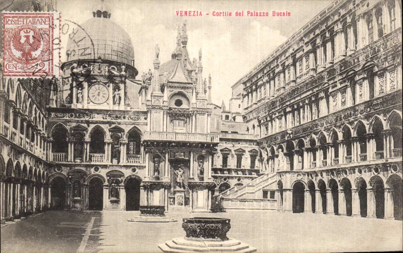 CPA italie Italia Venezia Cortile del Palazzo Ducale