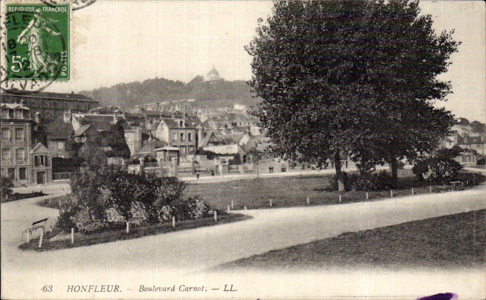 Honfleur — Boulevard Carnot — LL. — Éditeur LL, n°63