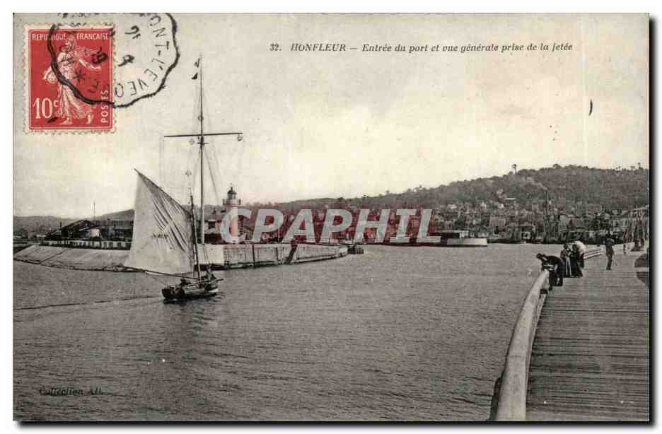 Honfleur — Eingang zum Hafen und allgemeiner Blick auf den Kai — Verleger: Collection AII