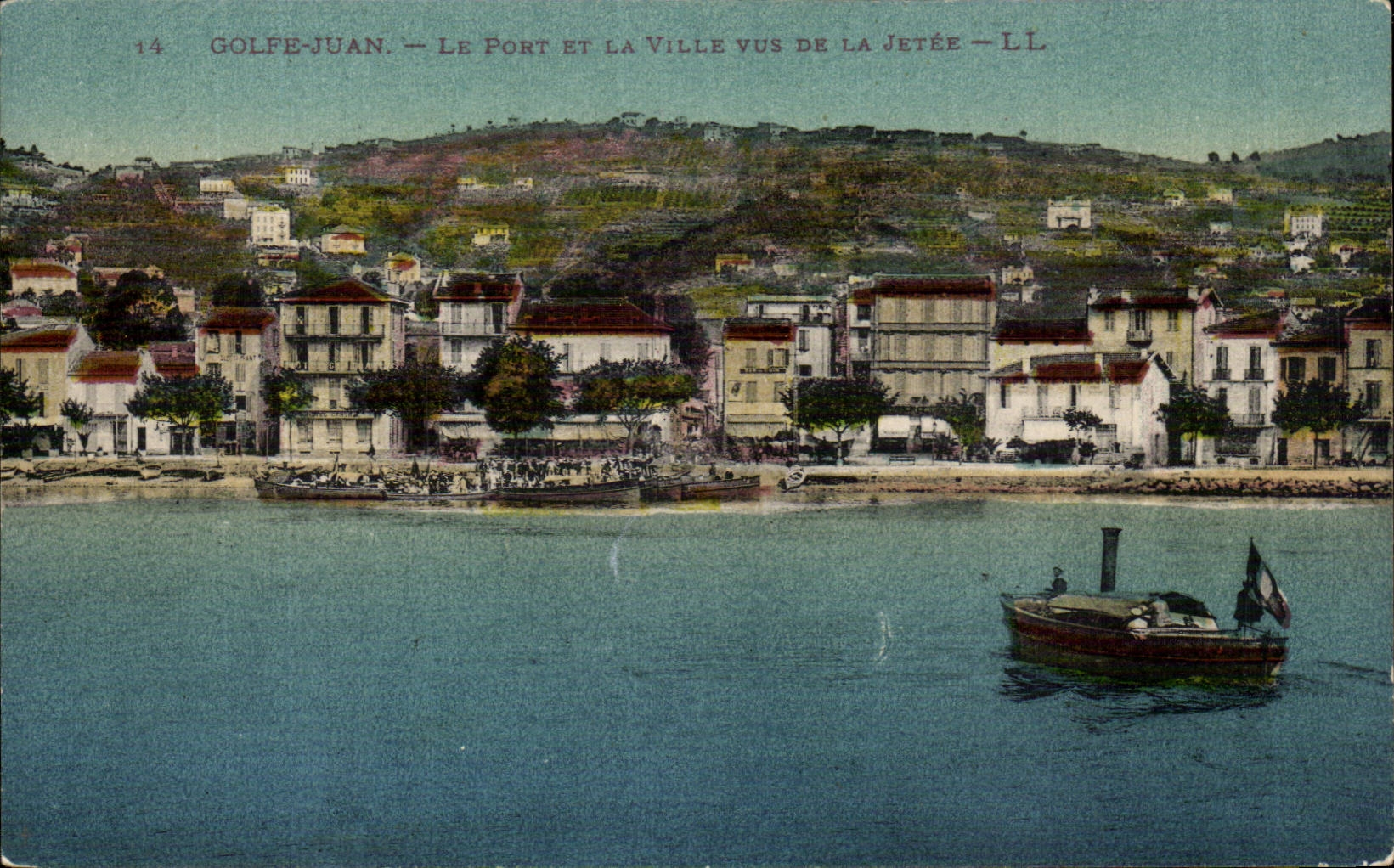 CPA Golfe Juan Le port et la ville vus de la jetee