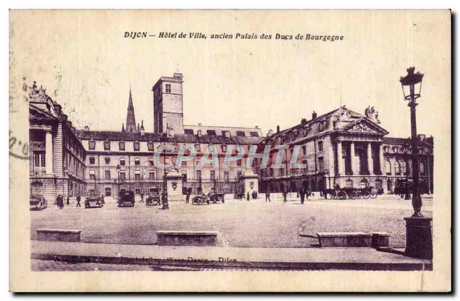 CPA Dijon Hotel de ville ancien palais des Ducs de Bourgogne