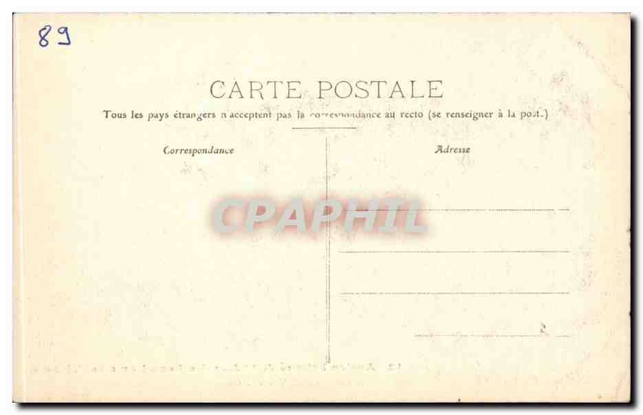 Ancien Prieuré de St-Jean-les-Bons-Hommes — Restes des Chapiteaux du Cloître — Sauvigny-le-Bois — Reverso