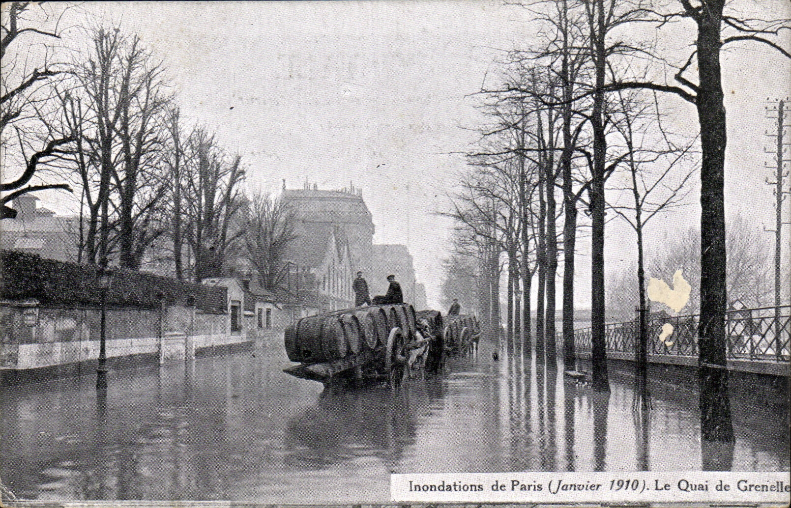 CPA Paris Inondations Janvier 1910 Crues de la Seine Le quai de Grenelle
