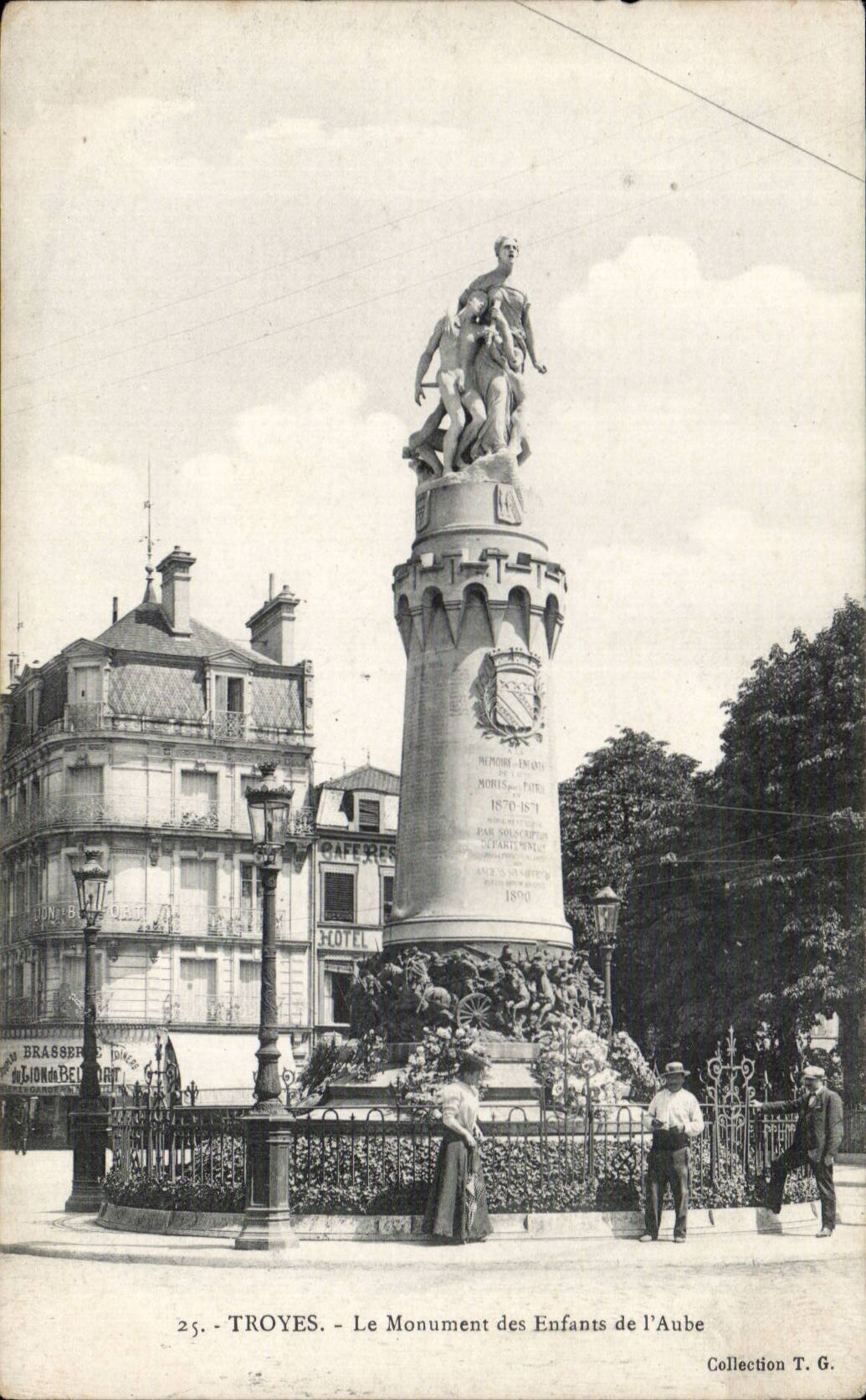Troyes CPA Le monument aux enfants de l'aube