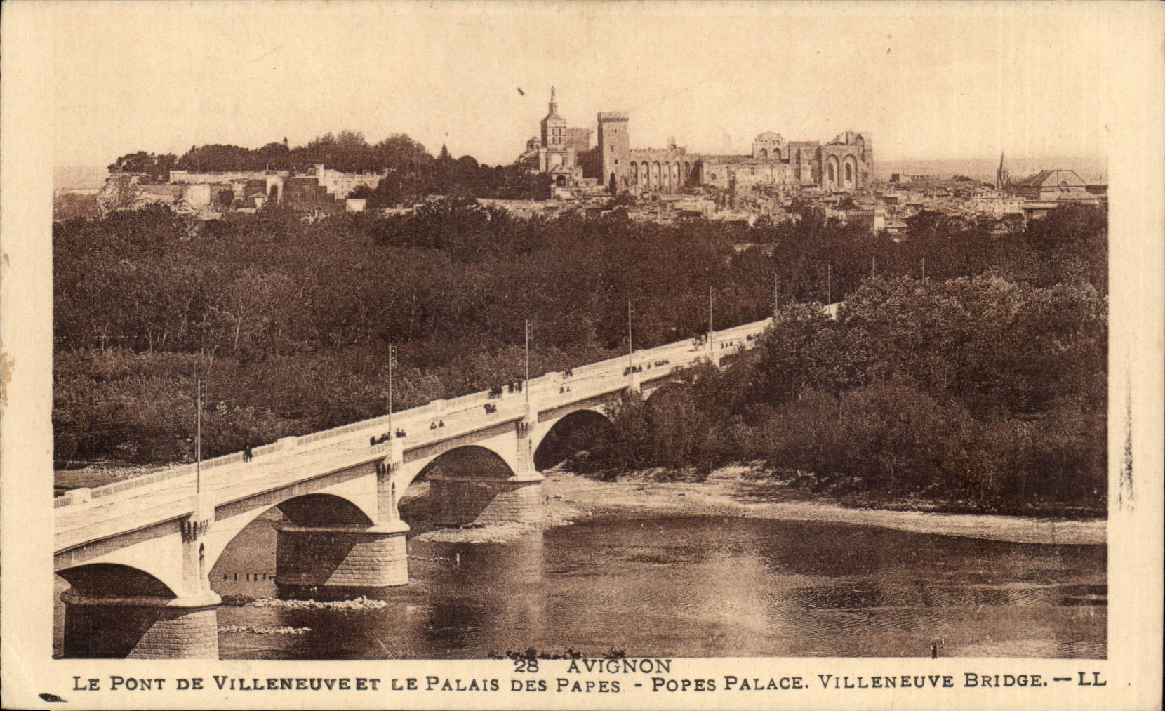 Avignon CPA Le pont de Villeneuve et le palais des papes