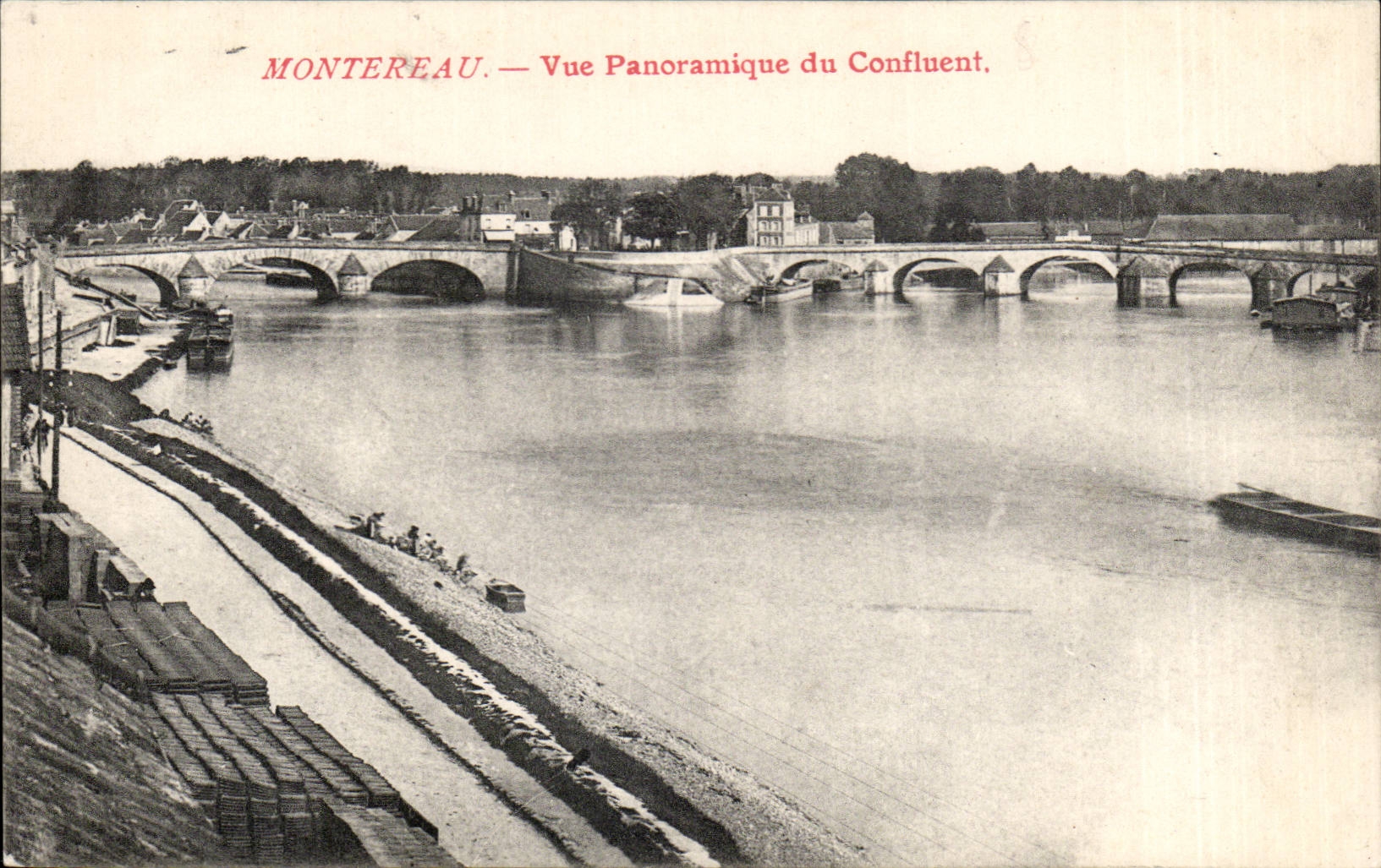 CPA Montereau Vue panoramique du confluent