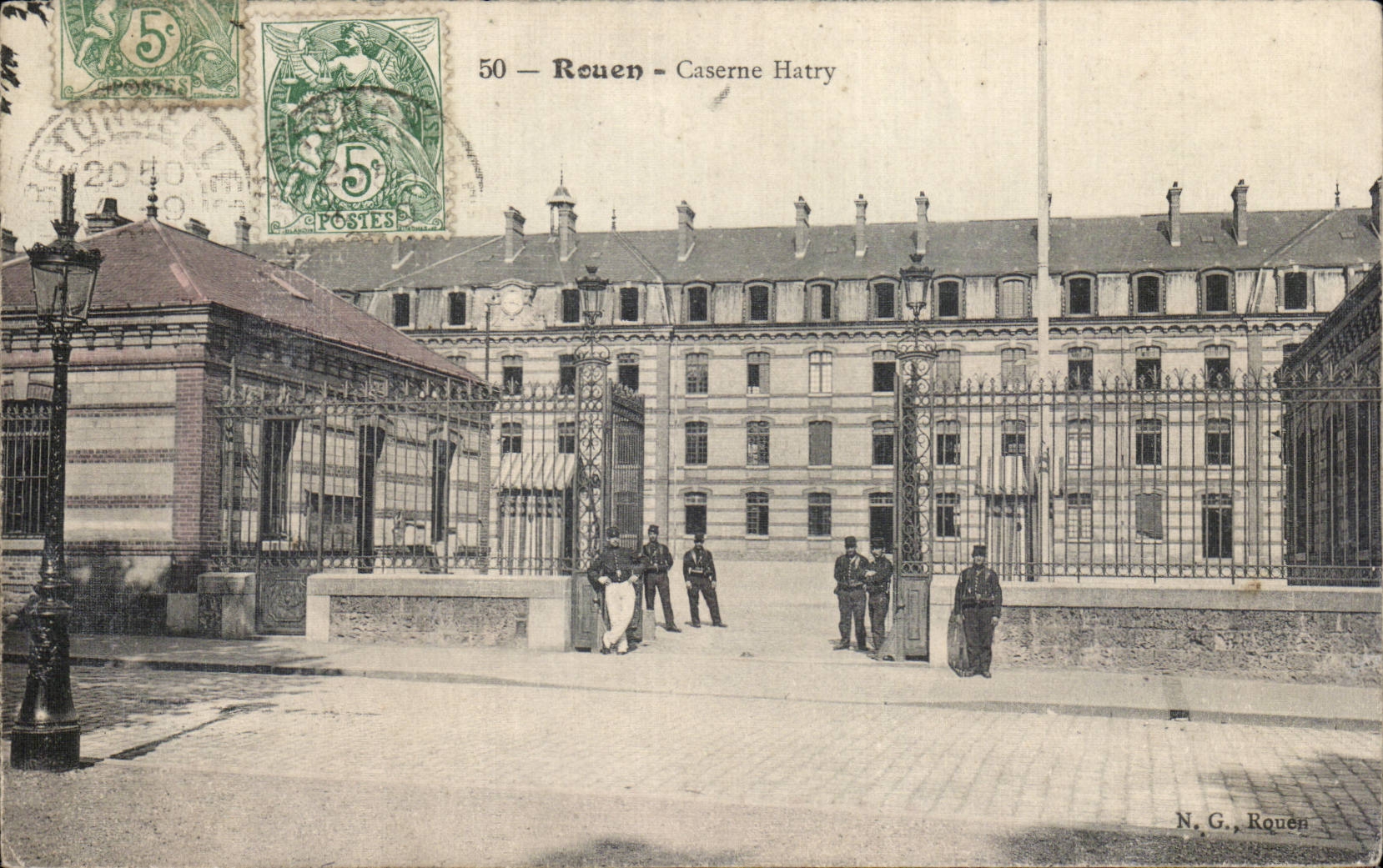 CPA Rouen La caserne Hatry
